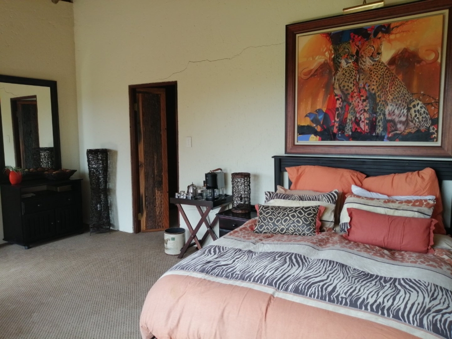 4 Bedroom Property for Sale in Boschenvaal River Front Lodges Free State
